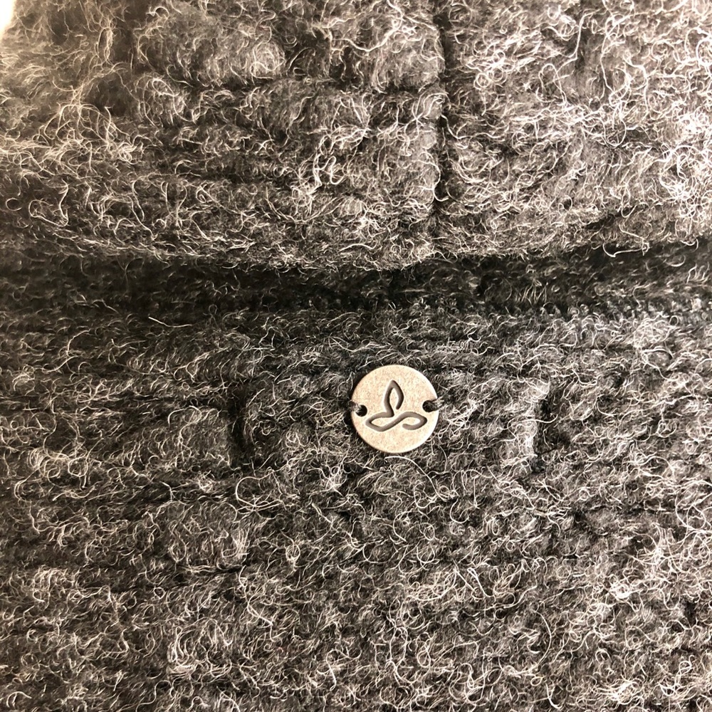 *NWT* prAna Crestland Pullover- Charcoal Heather - Picture 8 of 8